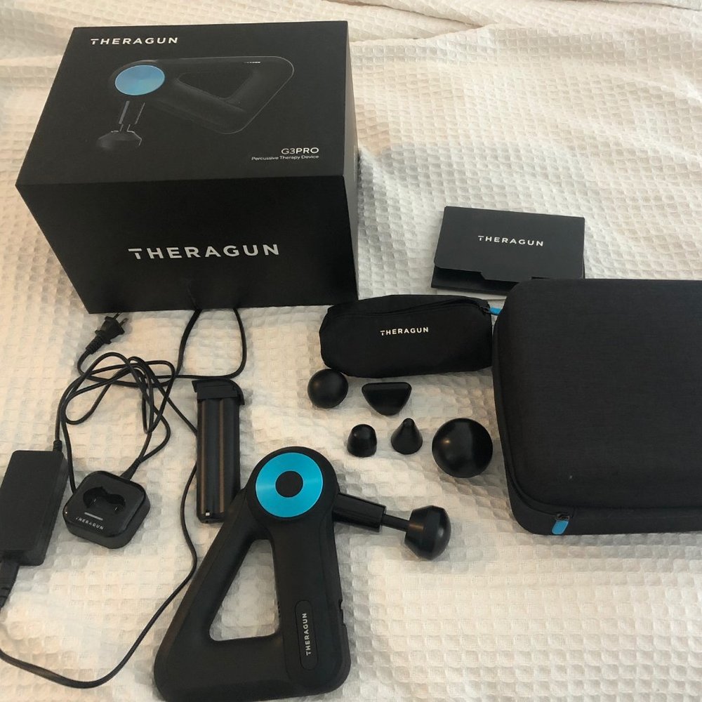 Like-New, w/box Theragun 3GPro